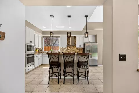 Kitchen - 417 The Cv, Modesto, CA 95355 photo 1 of 5