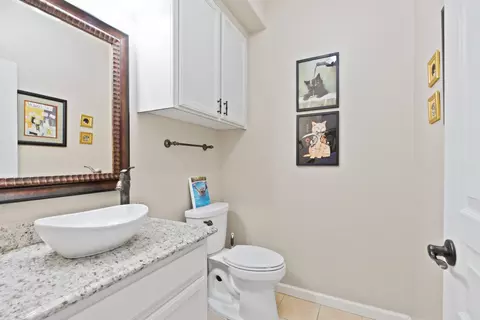Bath - 417 The Cv, Modesto, CA 95355 photo 1 of 4
