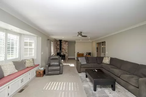 Living - 8460 E Keyes Rd, Hughson, CA 95326 photo 2 of 2