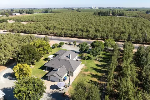 View/Area - 8460 E Keyes Rd, Hughson, CA 95326 photo 6 of 10