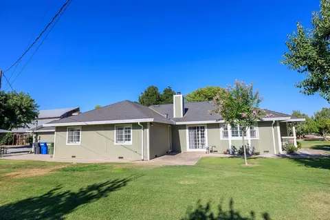 Exterior - 8460 E Keyes Rd, Hughson, CA 95326 photo 7 of 10