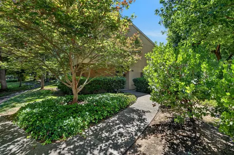 1235 Vanderbilt Way, Sacramento, CA 95825