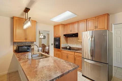 Kitchen - 2709 Chapel Ct, Modesto, CA 95355 photo 2 of 4