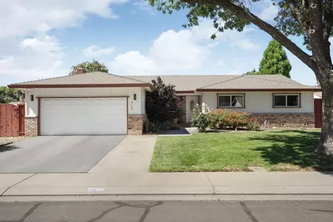 Exterior - 2709 Chapel Ct, Modesto, CA 95355 photo 1 of 7