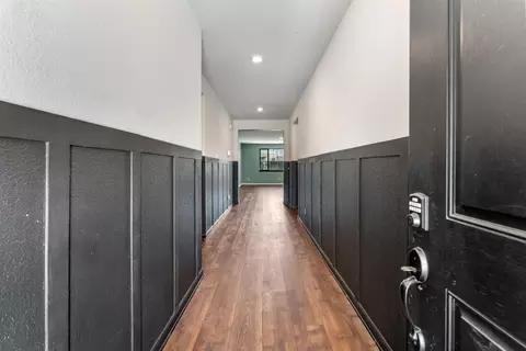 Entry Way - 545 Chimes St, Lathrop, CA 95330 photo 4 of 5