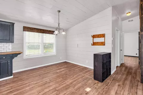 Dining - 17568 Clement Ave, Dos Palos, CA 93620 photo 1 of 1
