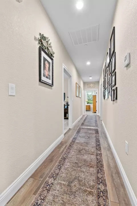 Entry Way - 19275 Adamson Dr, Grass Valley, CA 95949 photo 4 of 4