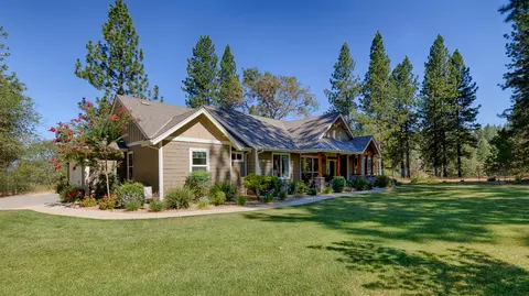 Exterior - 19275 Adamson Dr, Grass Valley, CA 95949 photo 6 of 25