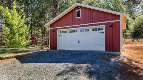 Exterior - 19275 Adamson Dr, Grass Valley, CA 95949 photo 23 of 25
