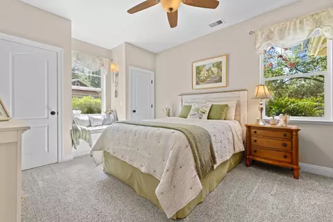 Bedroom - 19275 Adamson Dr, Grass Valley, CA 95949 photo 2 of 3