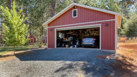 Exterior - 19275 Adamson Dr, Grass Valley, CA 95949 photo 18 of 25