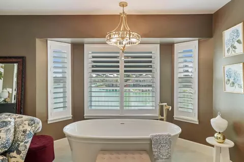 Bath - 1720 Windjammer Ct, Lodi, CA 95242 photo 1 of 4