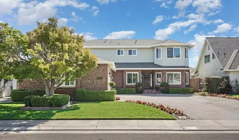 Exterior - 1720 Windjammer Ct, Lodi, CA 95242 photo 2 of 4