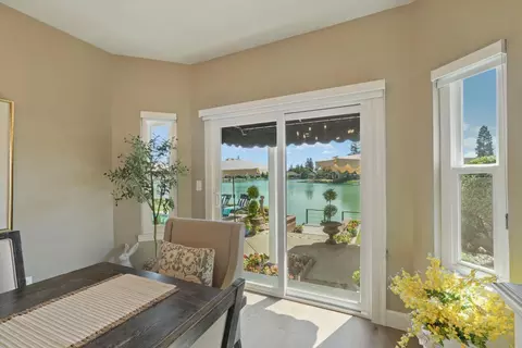 Entry Way - 1720 Windjammer Ct, Lodi, CA 95242 photo 3 of 4