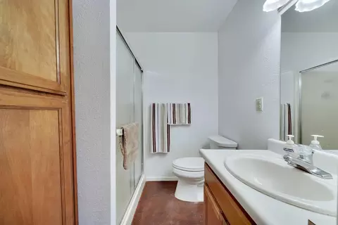 Bath - 743 Sandy Bar Dr, Copperopolis, CA 95228 photo 9 of 9
