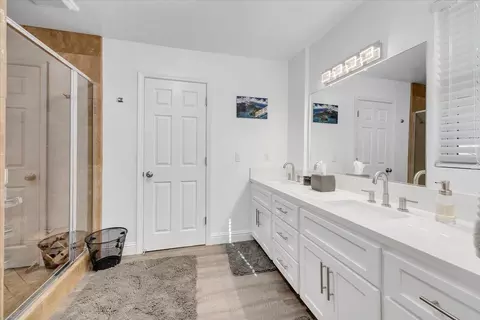Bath - 816 Foothill Rd, Copperopolis, CA 95228 photo 6 of 10