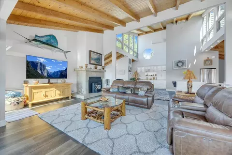 Living - 816 Foothill Rd, Copperopolis, CA 95228 photo 5 of 7