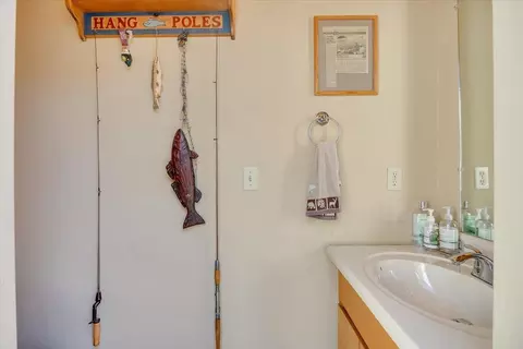Bath - 816 Foothill Rd, Copperopolis, CA 95228 photo 10 of 10