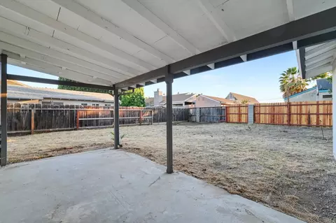 Exterior - 1617 Capital Dr, Ceres, CA 95307 photo 3 of 4