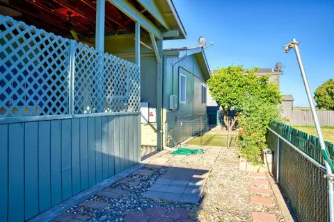 Exterior - 4 Marsh Ct, Lodi, CA 95242 photo 10 of 12