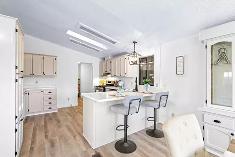 Kitchen - 4 Marsh Ct, Lodi, CA 95242 photo 4 of 5