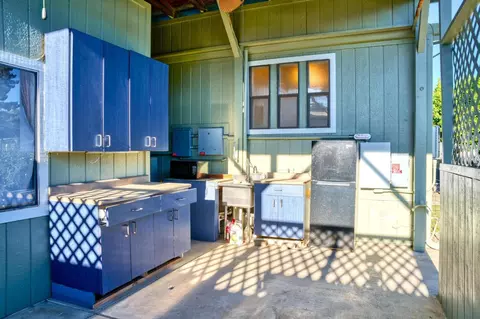 Kitchen - 4 Marsh Ct, Lodi, CA 95242 photo 5 of 5