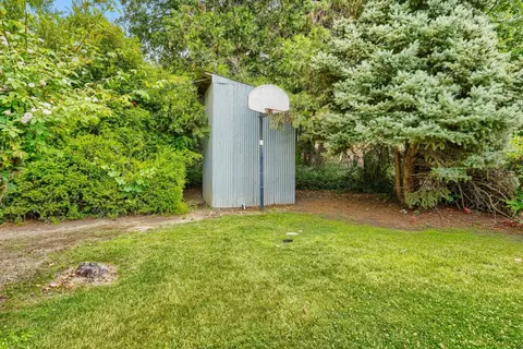 Exterior - 916 Wilson Bend Rd, Grimes, CA 95950 photo 9 of 18