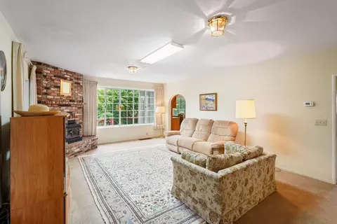 Living - 916 Wilson Bend Rd, Grimes, CA 95950 photo 1 of 4