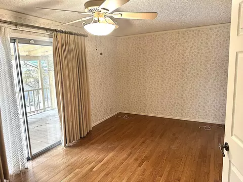 Bedroom - 5764 Alicia Ave, Olivehurst, CA 95961 photo 3 of 4