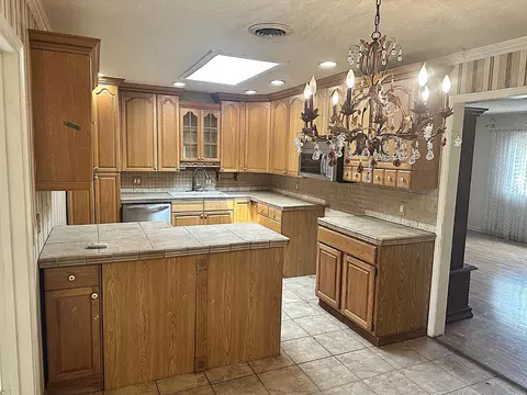 Kitchen - 5764 Alicia Ave, Olivehurst, CA 95961 photo 1 of 2