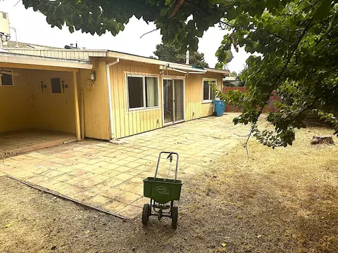 Exterior - 5764 Alicia Ave, Olivehurst, CA 95961 photo 4 of 5