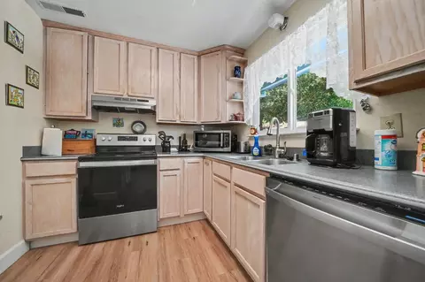 Kitchen - 11244 Upper Previtali Rd, Jackson, CA 95642 photo 4 of 5