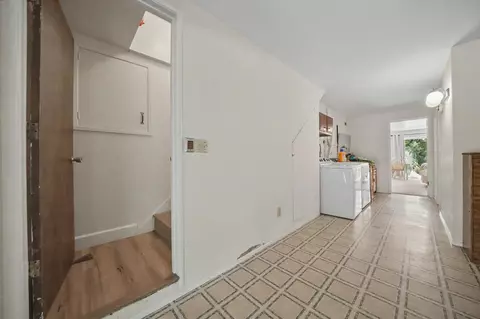 Entry Way - 11244 Upper Previtali Rd, Jackson, CA 95642 photo 3 of 5