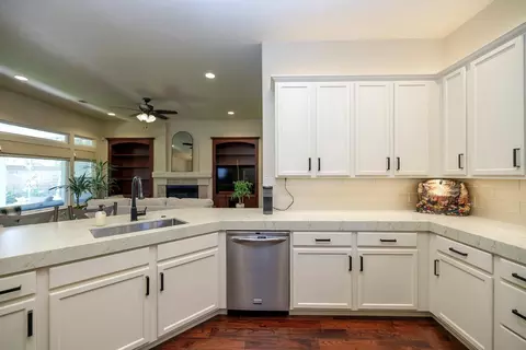 Kitchen - 3224 Clearview Ct, Modesto, CA 95355 photo 8 of 9
