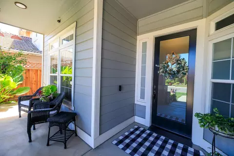 Entry Way - 3224 Clearview Ct, Modesto, CA 95355 photo 1 of 4