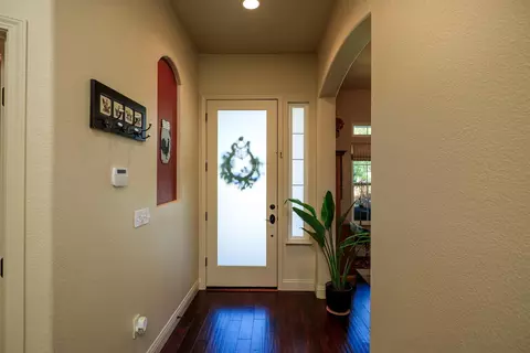 Entry Way - 3224 Clearview Ct, Modesto, CA 95355 photo 4 of 4