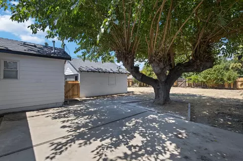 Exterior - 365 E Main St, Merced, CA 95340 photo 5 of 8