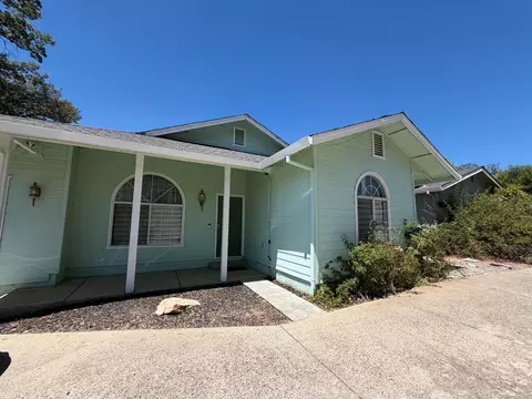 Exterior - 55 Oak Tree Ct, Murphys, CA 95247 photo 14 of 27