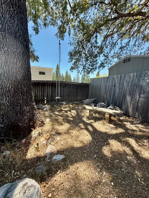 Exterior - 55 Oak Tree Ct, Murphys, CA 95247 photo 9 of 27