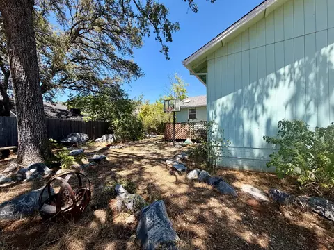 Exterior - 55 Oak Tree Ct, Murphys, CA 95247 photo 11 of 27