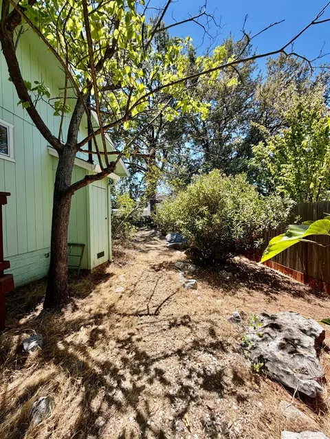 Exterior - 55 Oak Tree Ct, Murphys, CA 95247 photo 7 of 27