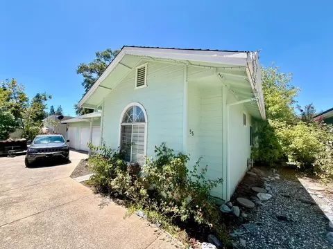 Exterior - 55 Oak Tree Ct, Murphys, CA 95247 photo 4 of 27