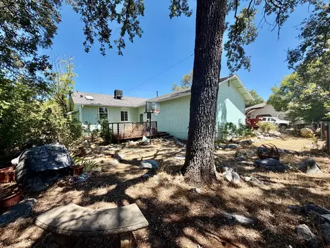 Exterior - 55 Oak Tree Ct, Murphys, CA 95247 photo 10 of 27