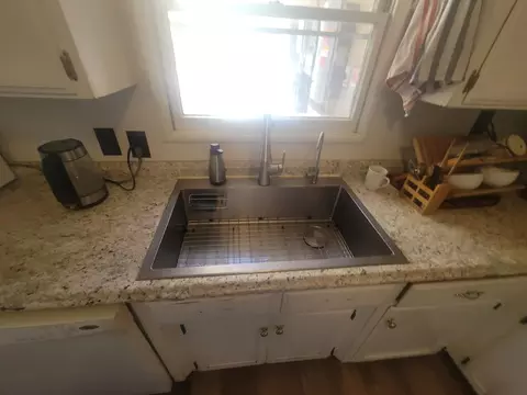 Kitchen - 514 Fairview Ave, Madera, CA 93637 photo 2 of 4