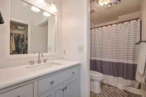 Bath - 3401 Cherry Acres Rd, Cool, CA 95614 photo 2 of 2