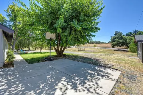 Exterior - 3401 Cherry Acres Rd, Cool, CA 95614 photo 6 of 13
