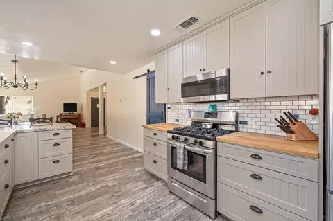 Kitchen - 3401 Cherry Acres Rd, Cool, CA 95614 photo 4 of 4