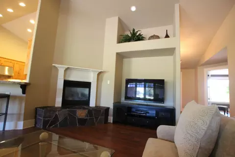 Living - 807 Smith Flat Rd, Angels Camp, CA 95222 photo 3 of 3