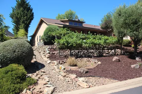 Exterior - 807 Smith Flat Rd, Angels Camp, CA 95222 photo 3 of 14