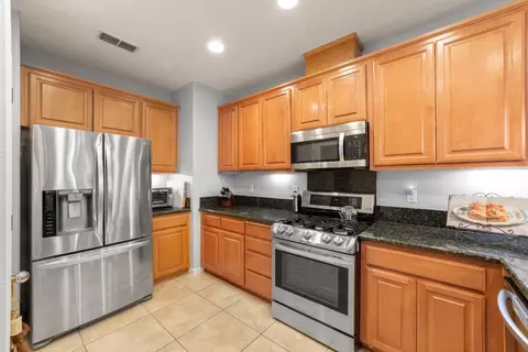 Kitchen - 3311 Leiper Loop, Lincoln, CA 95648 photo 2 of 3